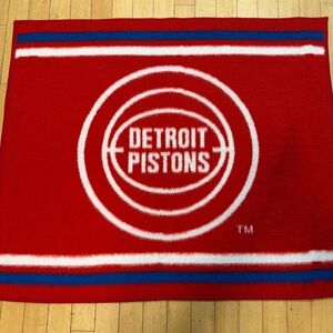 Detroit Pistons Red Logo Throw Blanket, Biederlack Fleece Red White Blue 48x57”